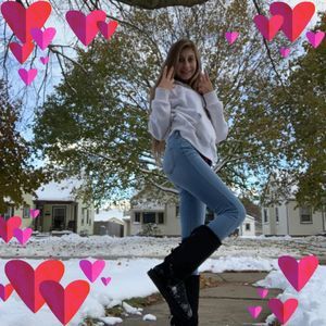 Meet your Posher, Abby